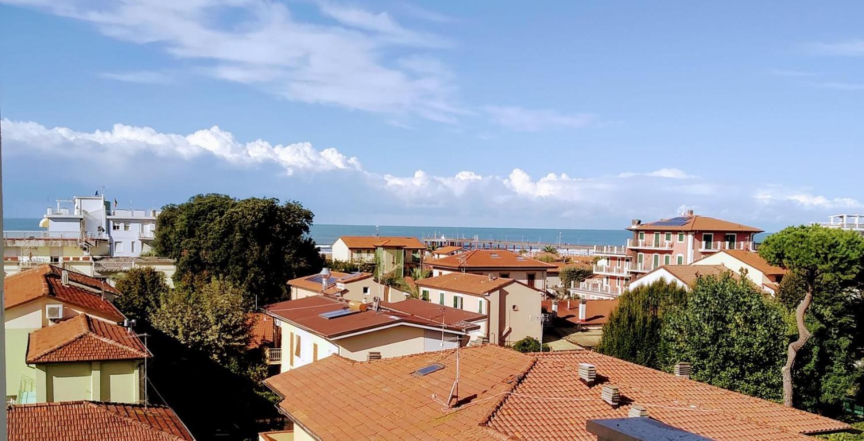 Hotel Villa Barsanti Pietrasanta Exterior photo